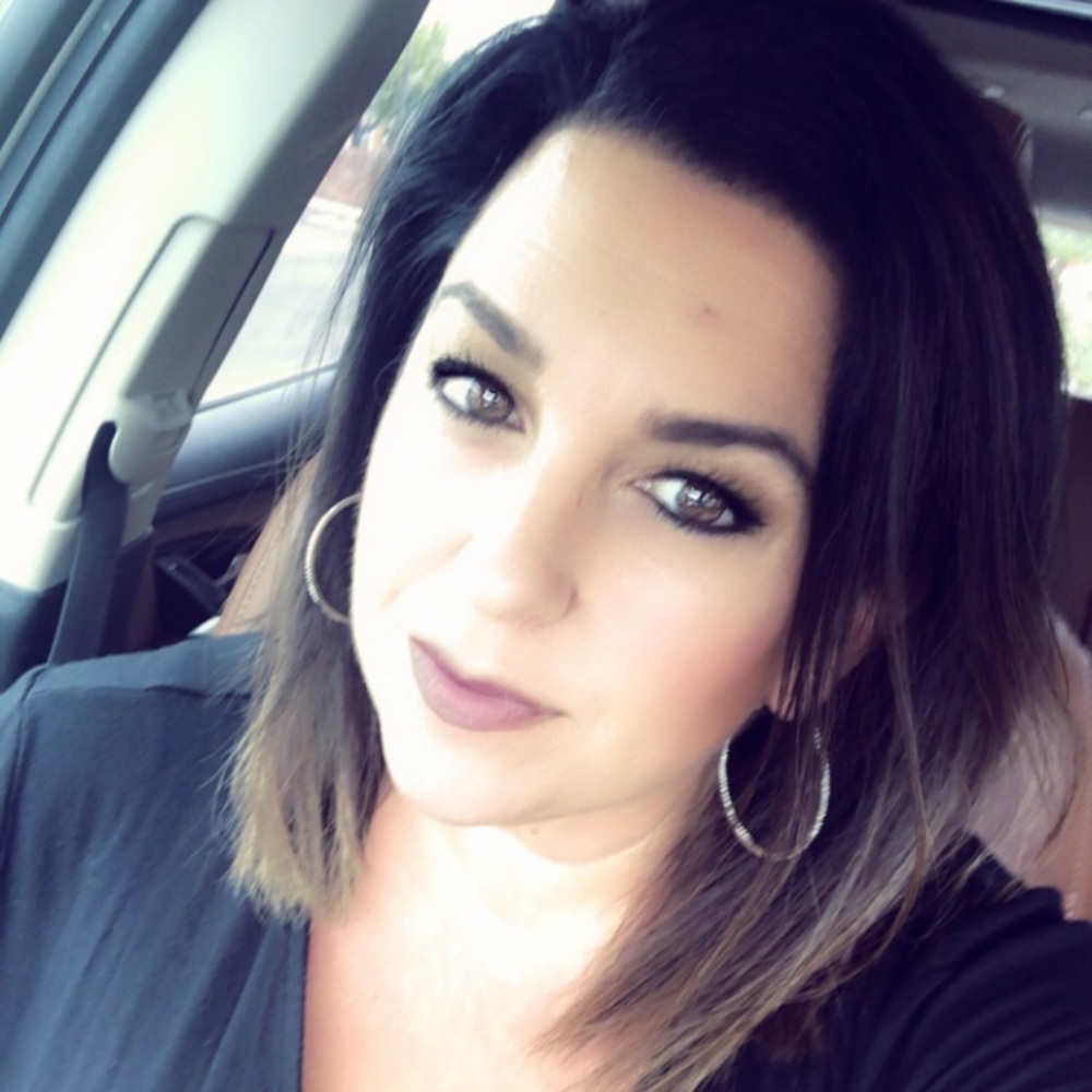 Meet your Posher, Debbi